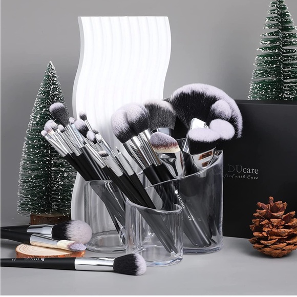 Makeup Brushes Professional 32Pcs - Picture 2 of 3